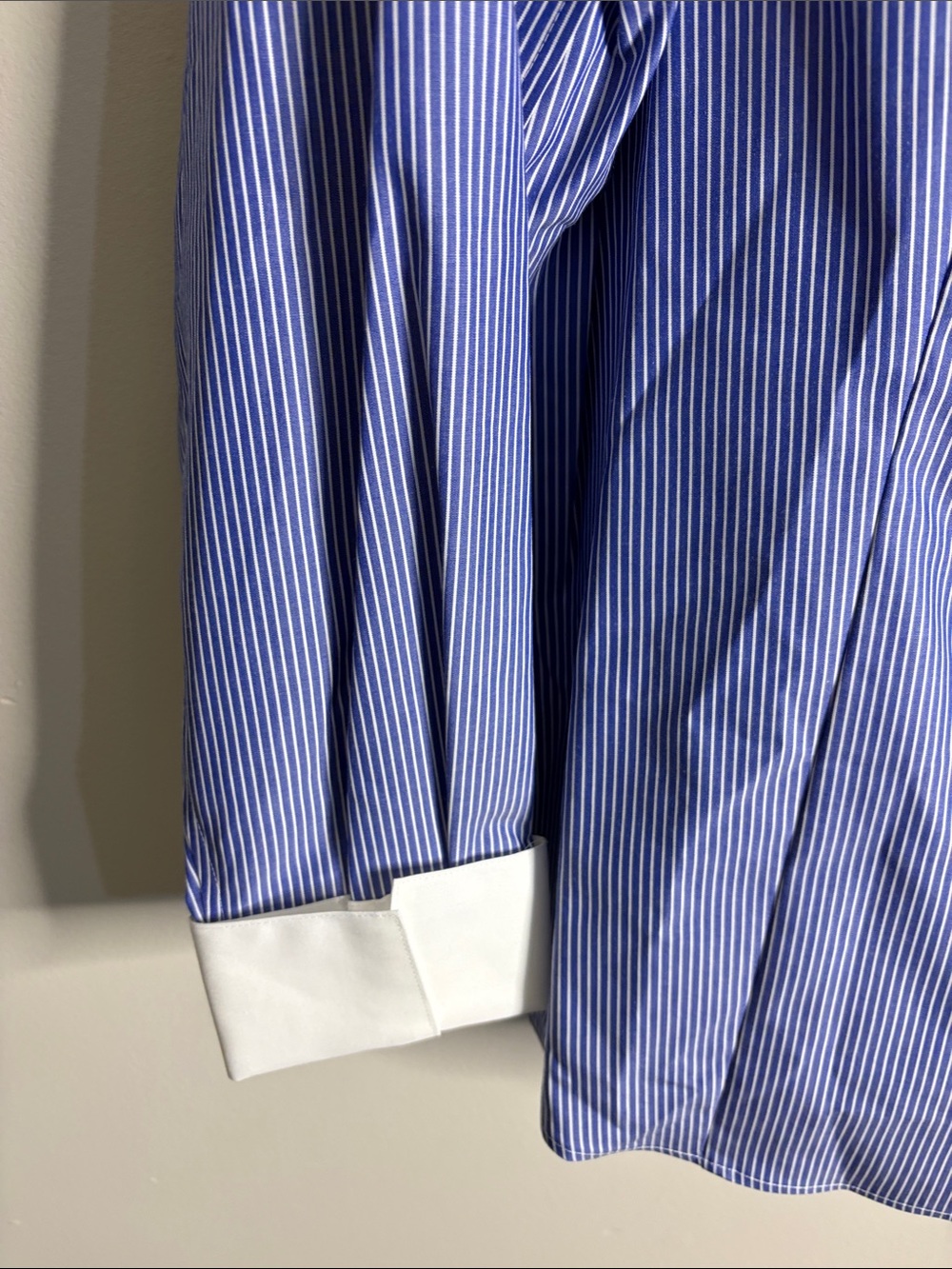 Jones New York Blue Pinstripe Shirt with White Collar and Placket - Picture 5 of 6